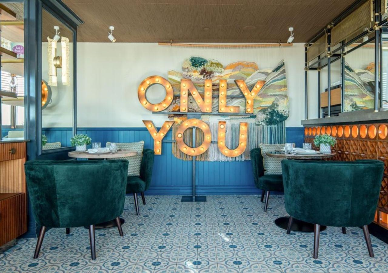 Only You Hotel Valencia Luaran gambar Only You restaurant