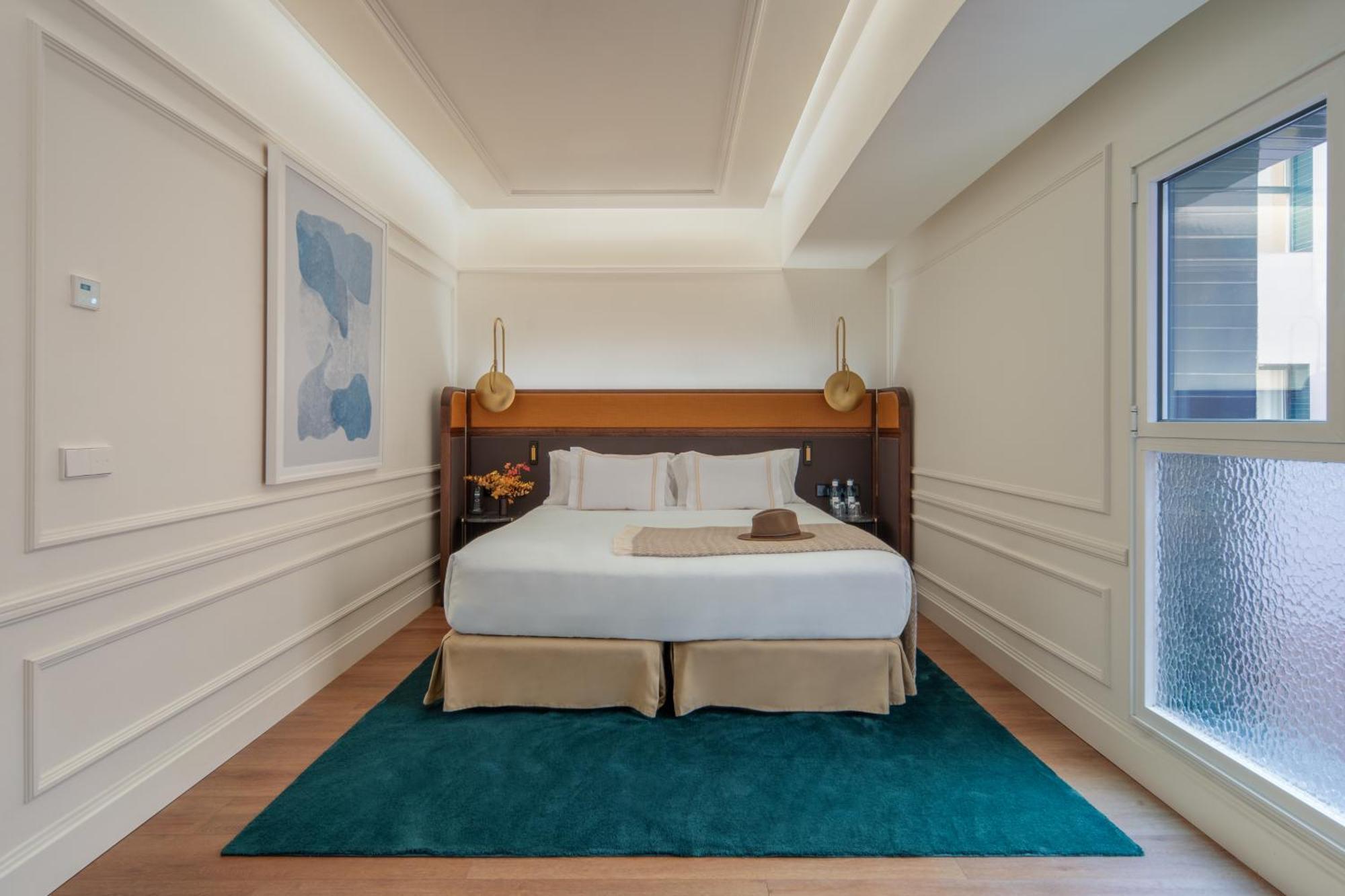 Only You Hotel Valencia Luaran gambar Deluxe Room